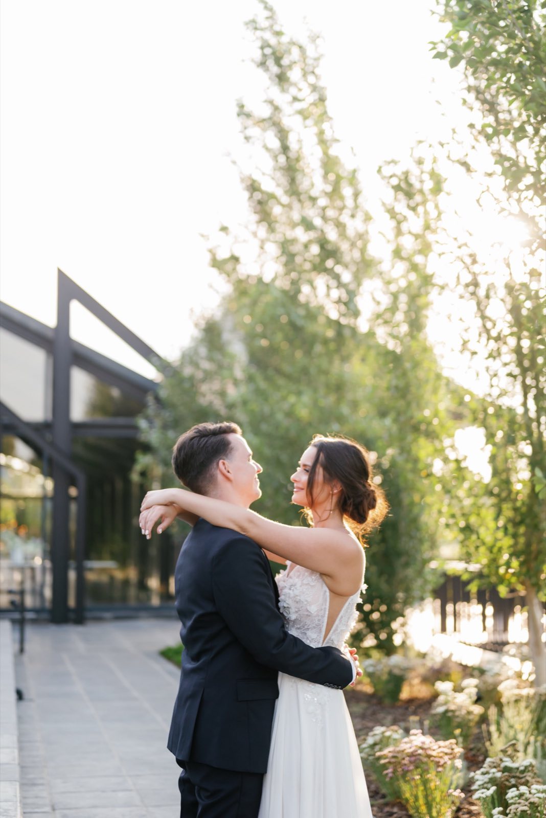 Willow Road wedding photograph 122