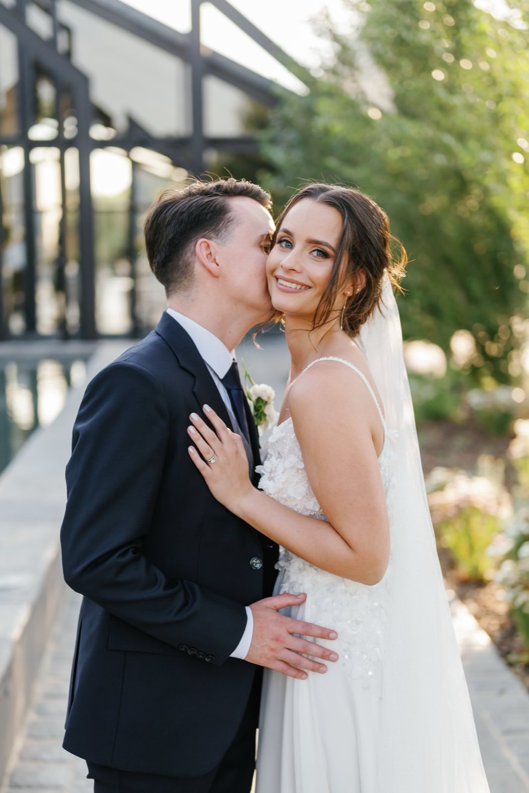 Willow Road wedding photograph 134