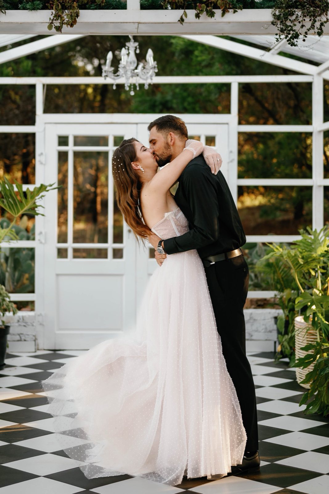 Willow Road wedding photograph 352