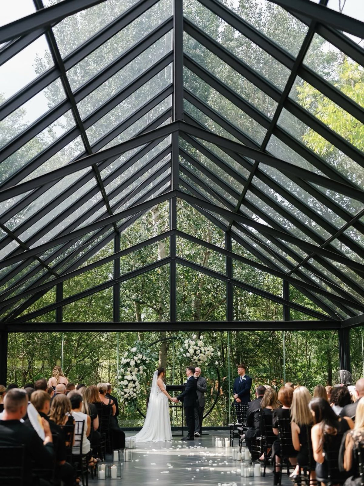 Willow Road wedding photograph 459